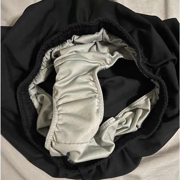 Nike Running Shorts - Picture 3 of 4